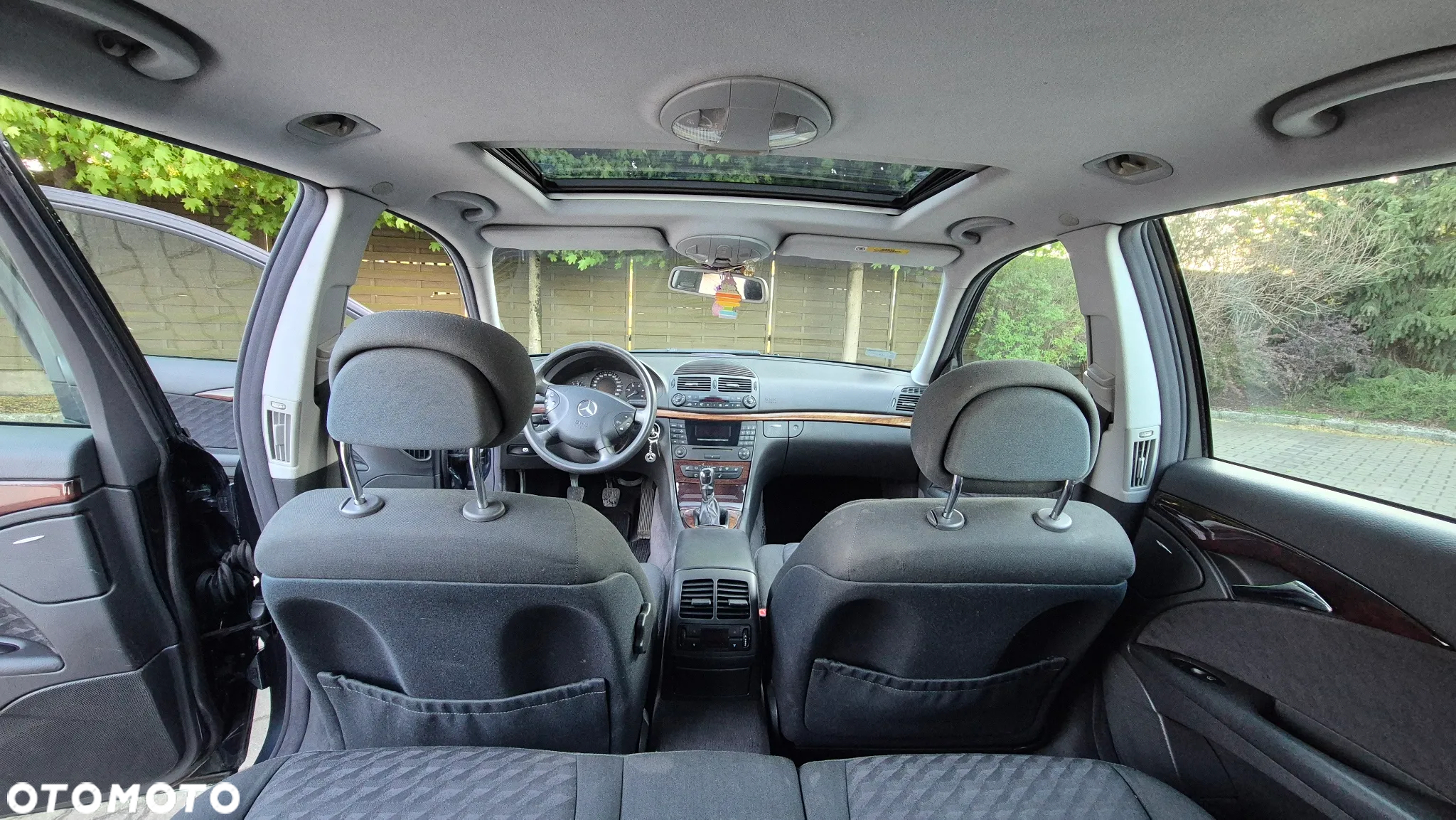 Mercedes-Benz Klasa E 220 CDI T Elegance - 23