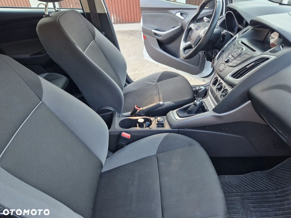 Ford Focus - 19