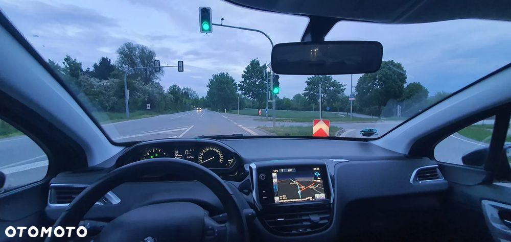 Peugeot 2008 PureTech 110 Stop&Start EAT6 Active - 5