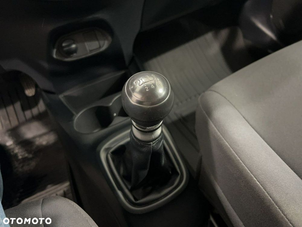 Toyota Yaris - 18