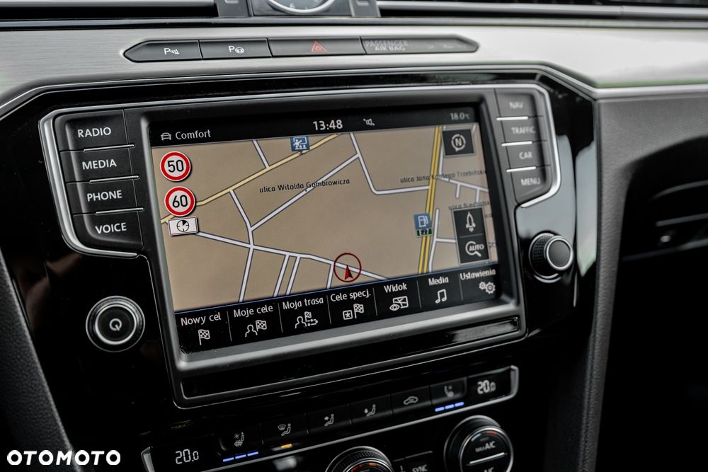 Volkswagen Passat 2.0 TDI SCR 4Motion DDG Highline - 32