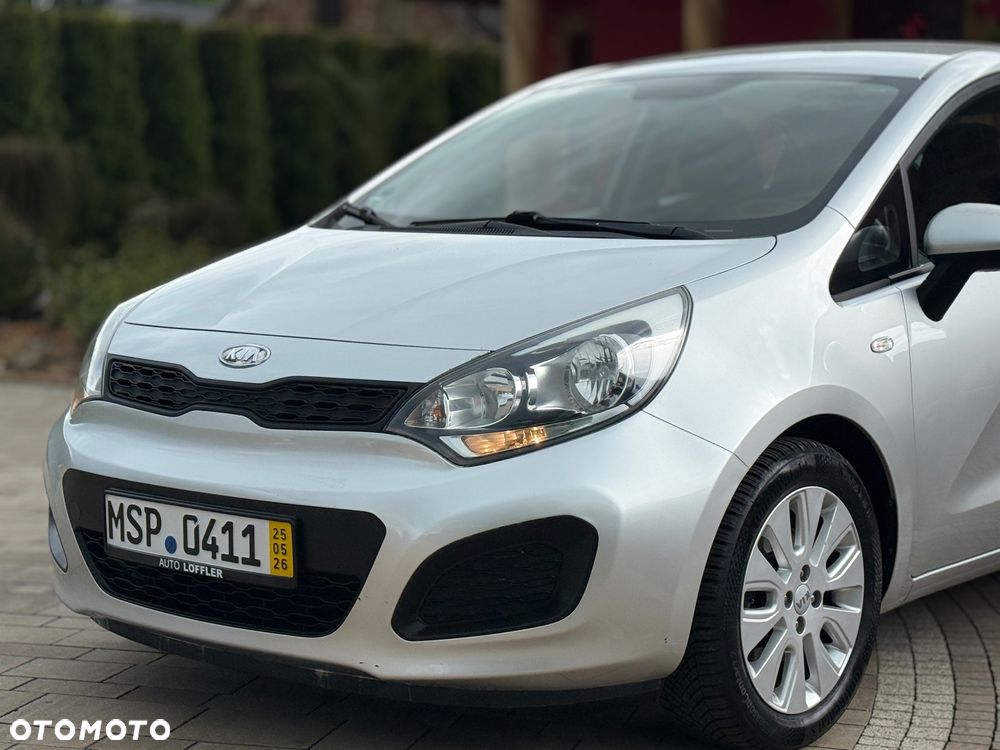 Kia Rio - 7