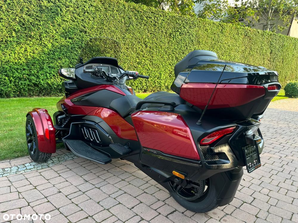 Can-Am Spyder - 4
