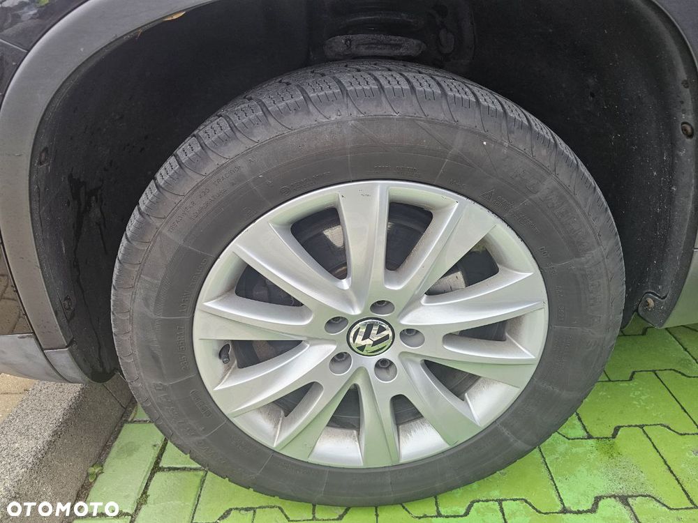 Volkswagen Tiguan 2.0 TDI DPF 4Motion BlueMotion Technology Track & Field - 8