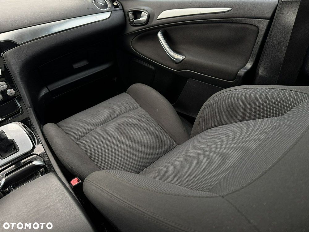 Ford S-Max 2.0 TDCi DPF Titanium - 21