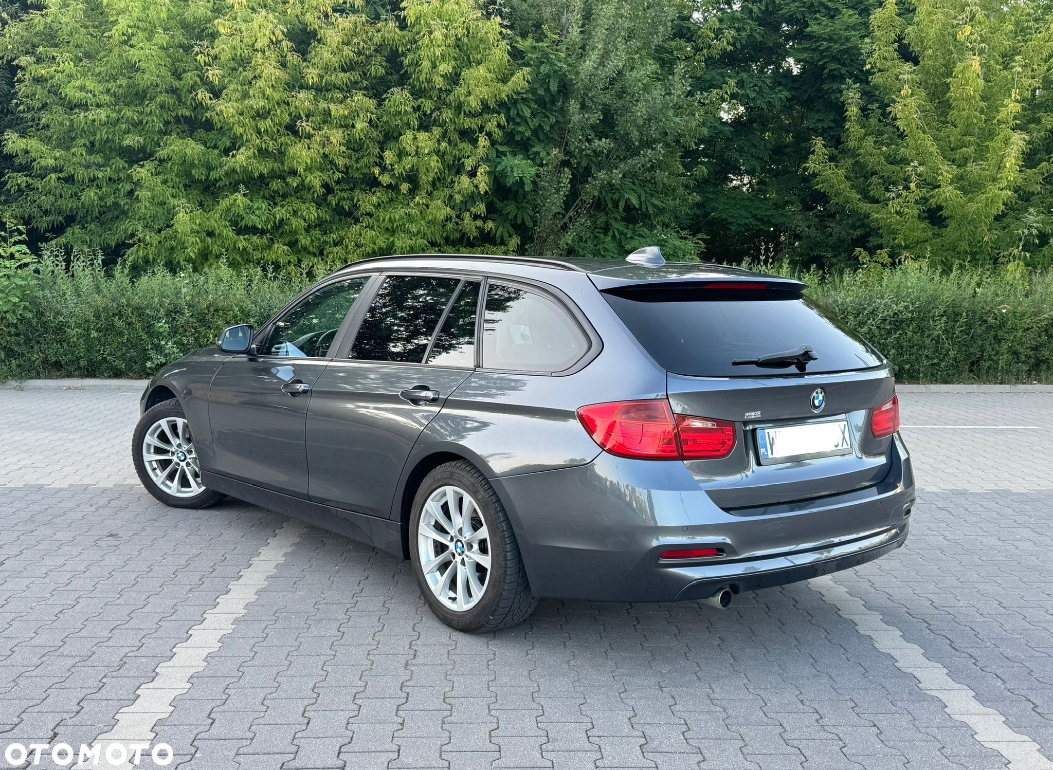 BMW Seria 3 320d - 5