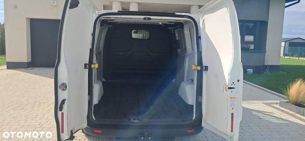 Ford Transit Custom - 8