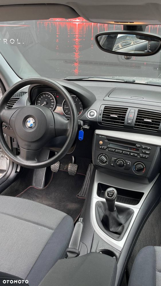BMW Seria 1 116i - 8