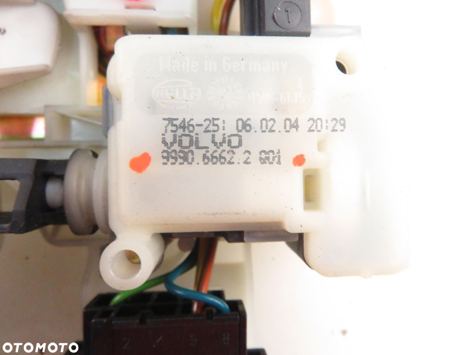 ZAMEK KLAPY VOLVO V70 II SW(285) 999066622001 - 2
