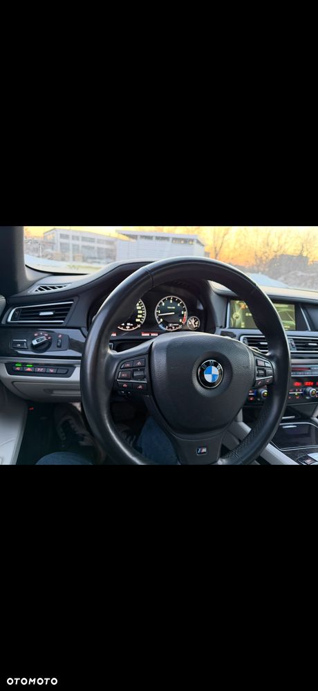 BMW Seria 7 740d xDrive - 14
