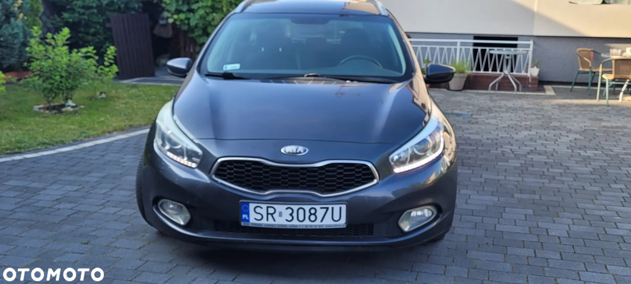 Kia Ceed - 11