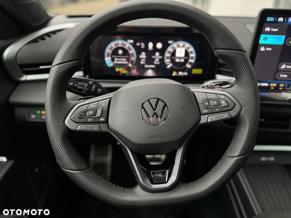 Volkswagen T-Roc 1.5 eTSI R-Line DSG - 18