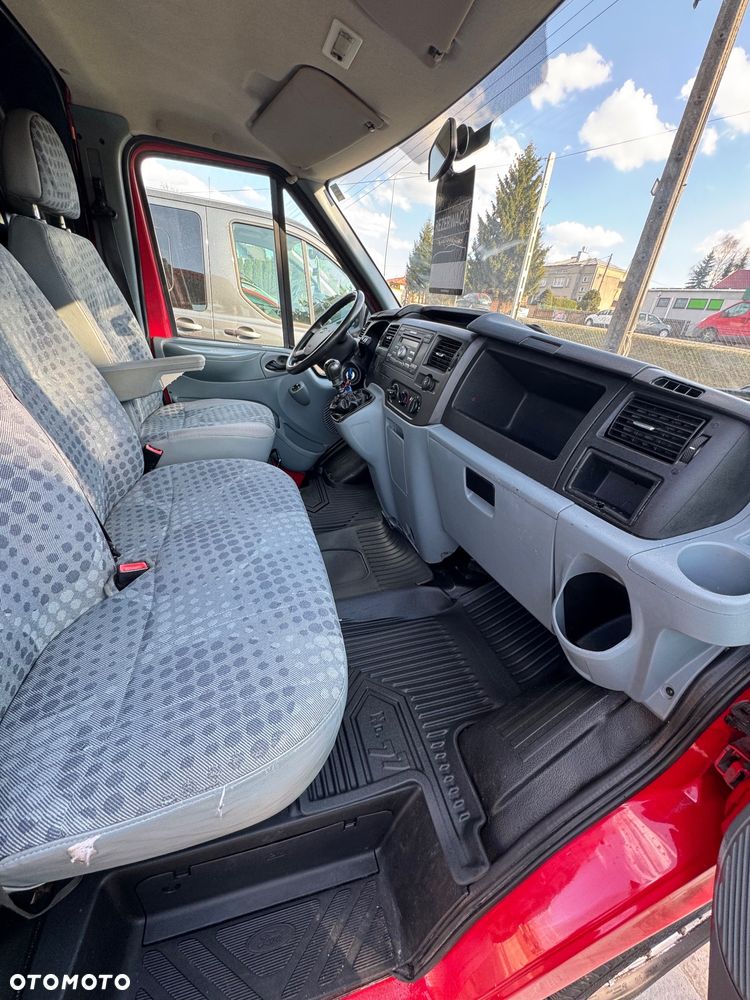 Ford transit - 31
