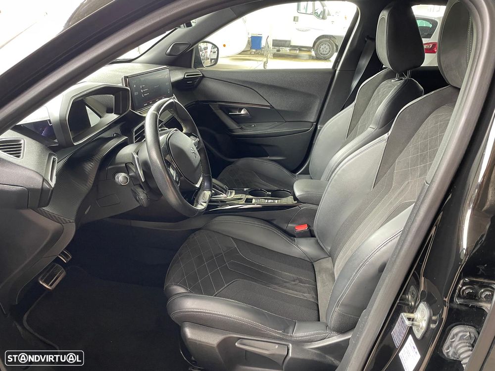 Peugeot 2008 1.2 PureTech GT Pack EAT8 - 9