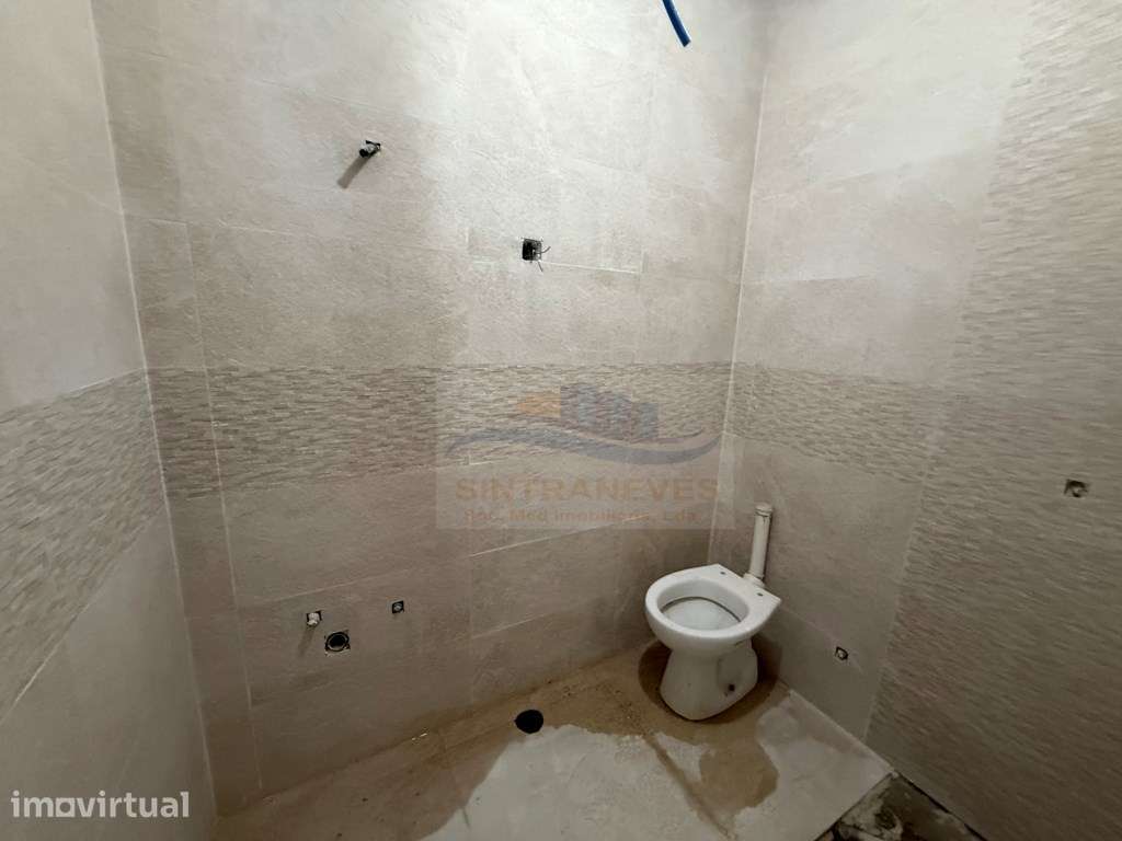 T3 Totalmente Remodelado com Quintal, Anexo e Vista Desafogada | Am... - Grande imagem: 3/7