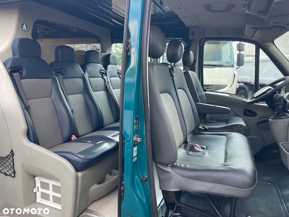 Renault Master Brygadówka 7 osobowy 2 x drzwi przesuwne - 29
