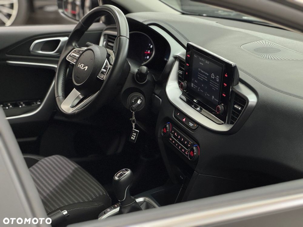 Kia XCeed 1.5 T-GDI M - 38