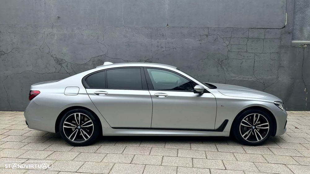 BMW 730