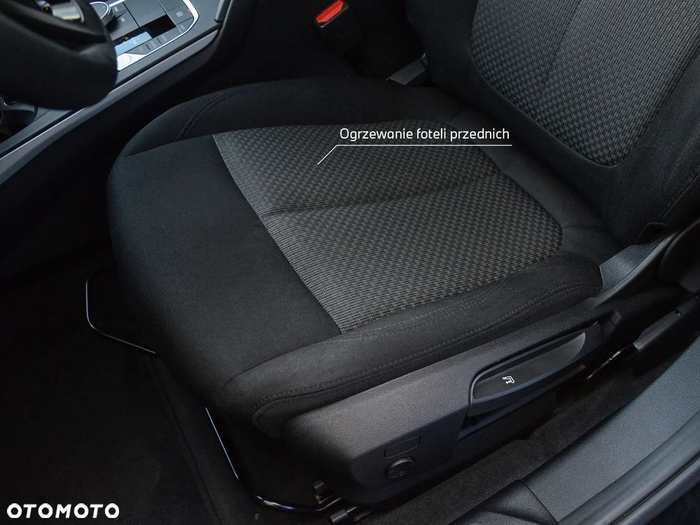 BMW Seria 1 118i Advantage - 22