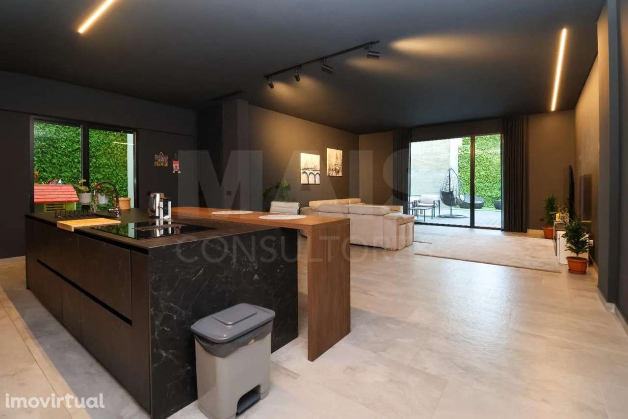 Exclusivo Apartamento T2 com Piscina Privada no coração da Lourinhã - Grande imagem: 2/30