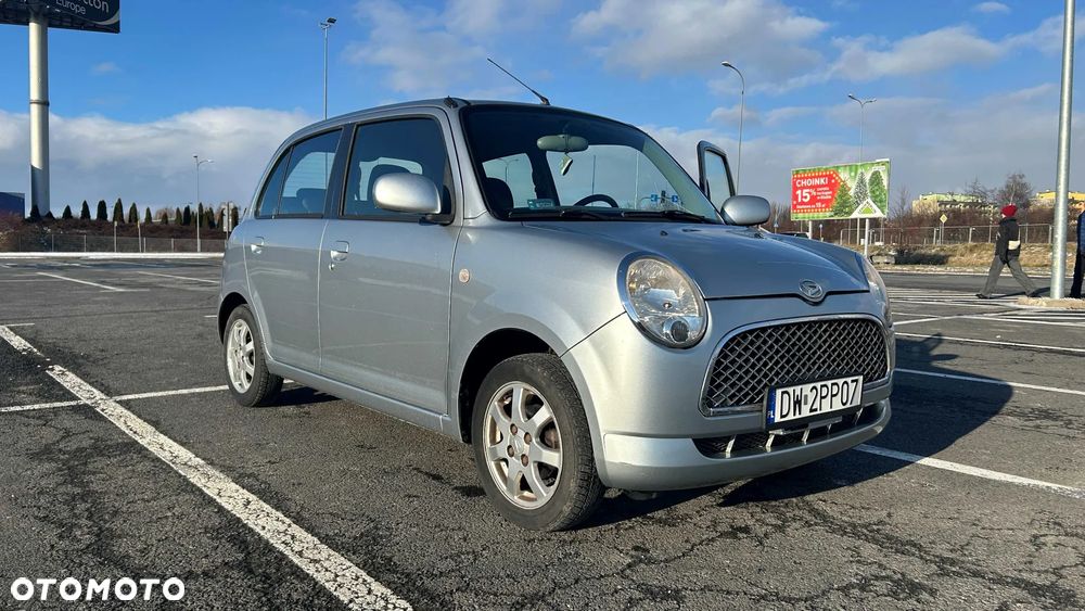 Daihatsu Trevis 1.0 - 4