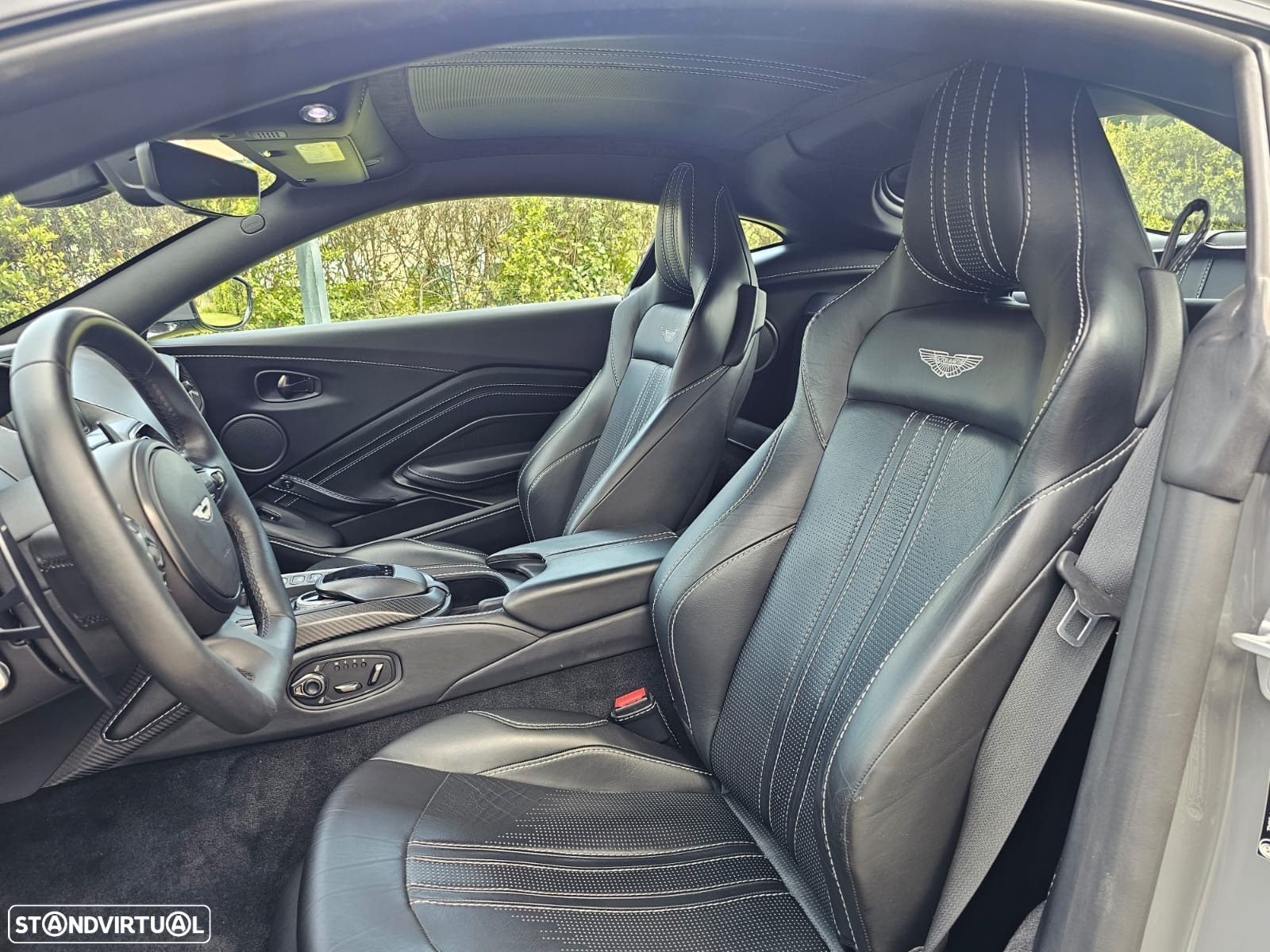 Aston Martin Vantage Coupe V8 - 8