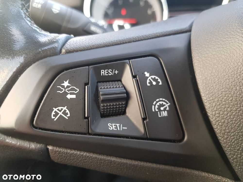 Opel Astra 1.2 T Business Elegance S&S - 15