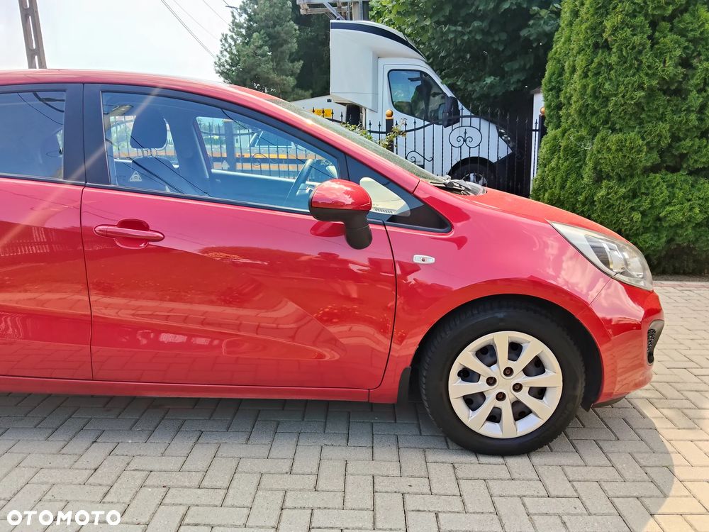 Kia Rio 1.2 Dream Team Edition - 14