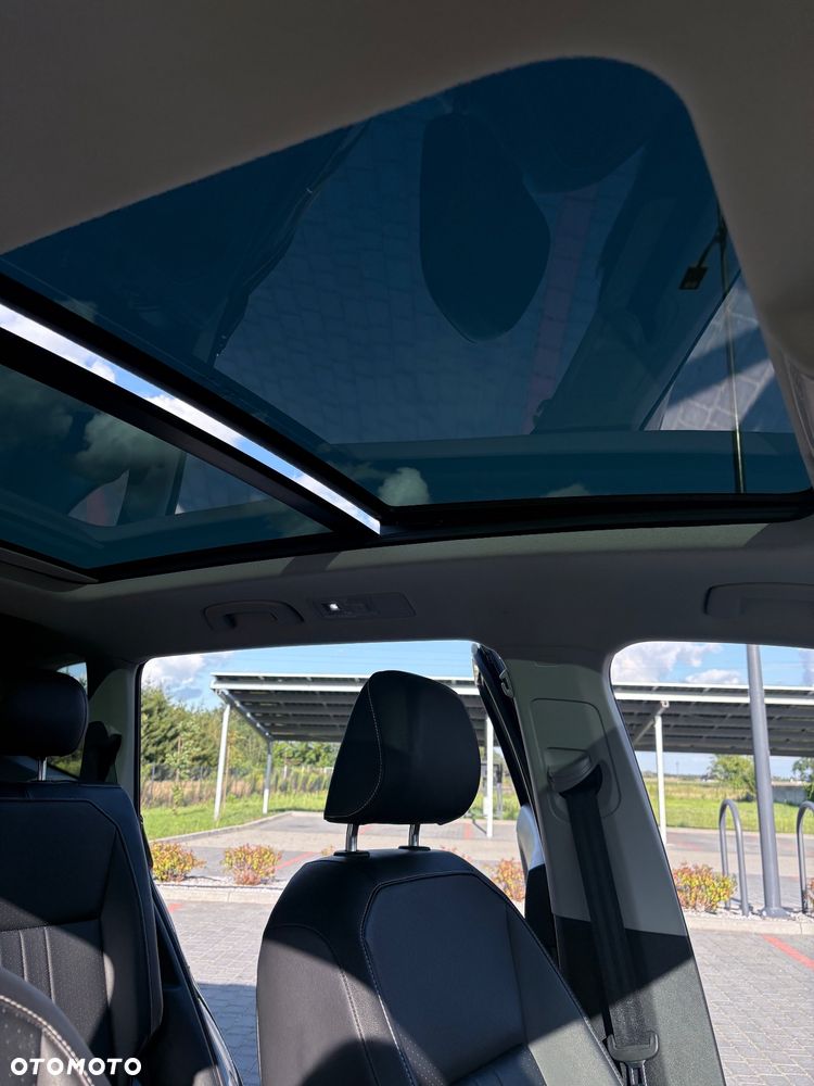 Volkswagen Tiguan Allspace - 19