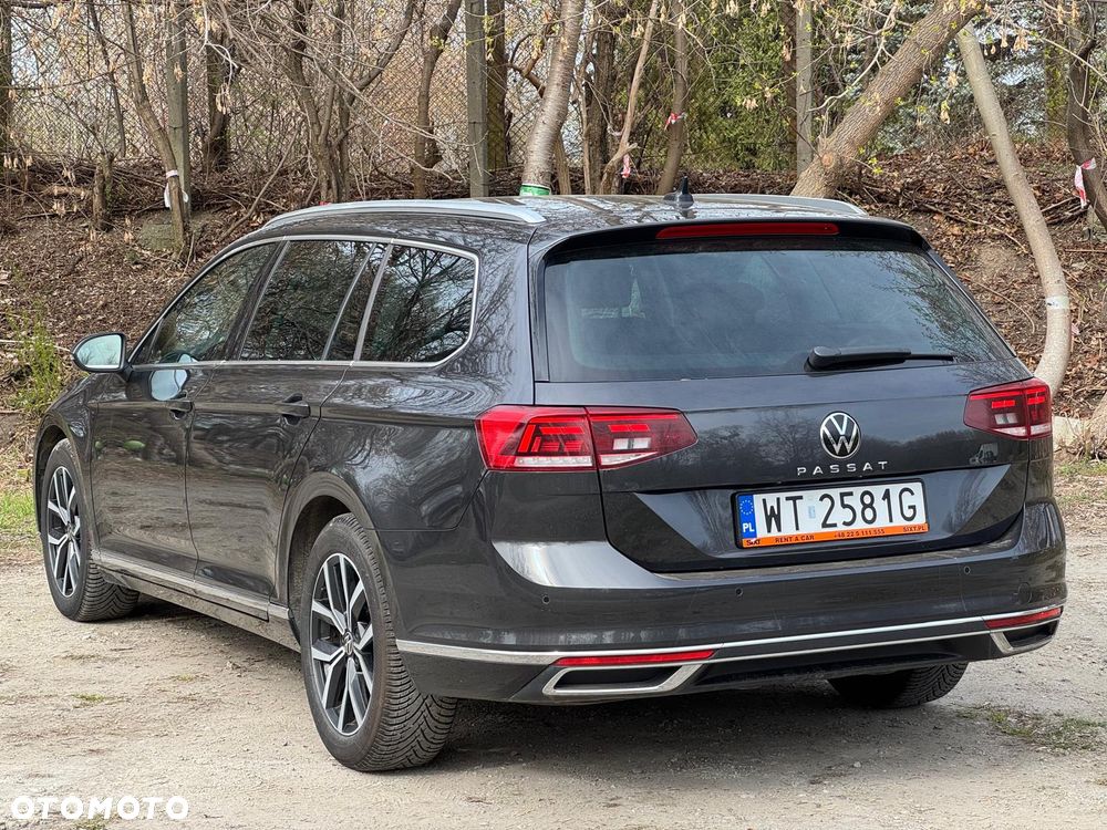 Volkswagen Passat 2.0 TDI EVO Elegance DSG - 3