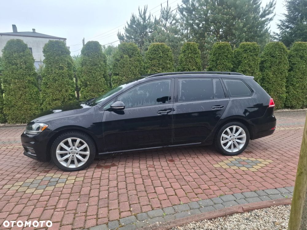 Volkswagen Golf - 4