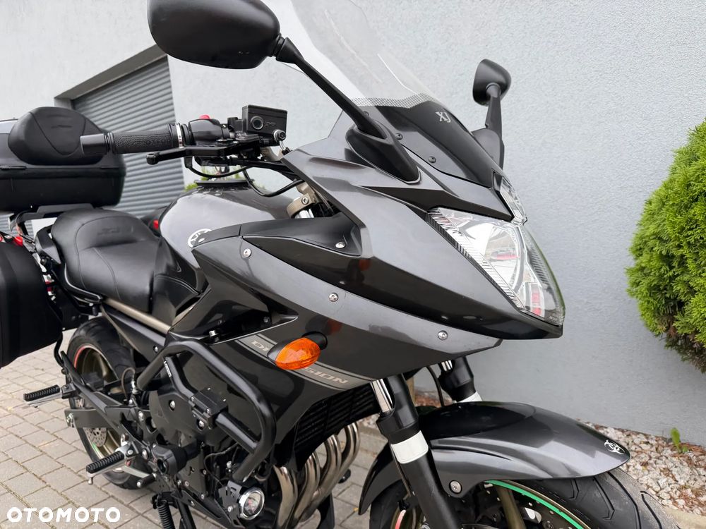 Yamaha XJ - 9
