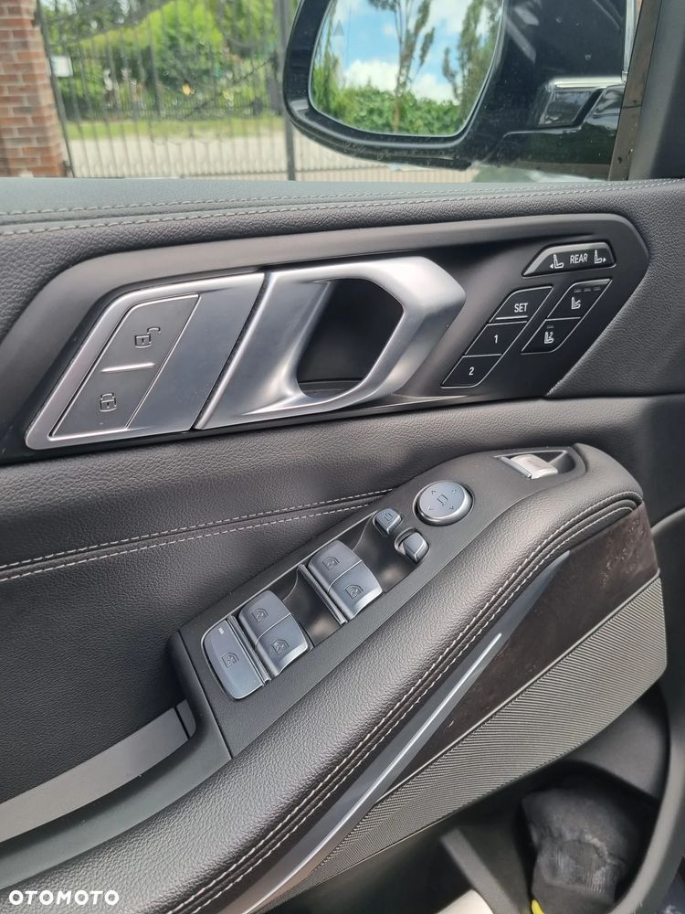 BMW X7 - 9