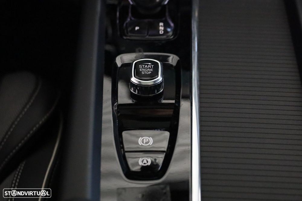 Volvo XC 60 T6 AWD Ultra Black Edition - 21