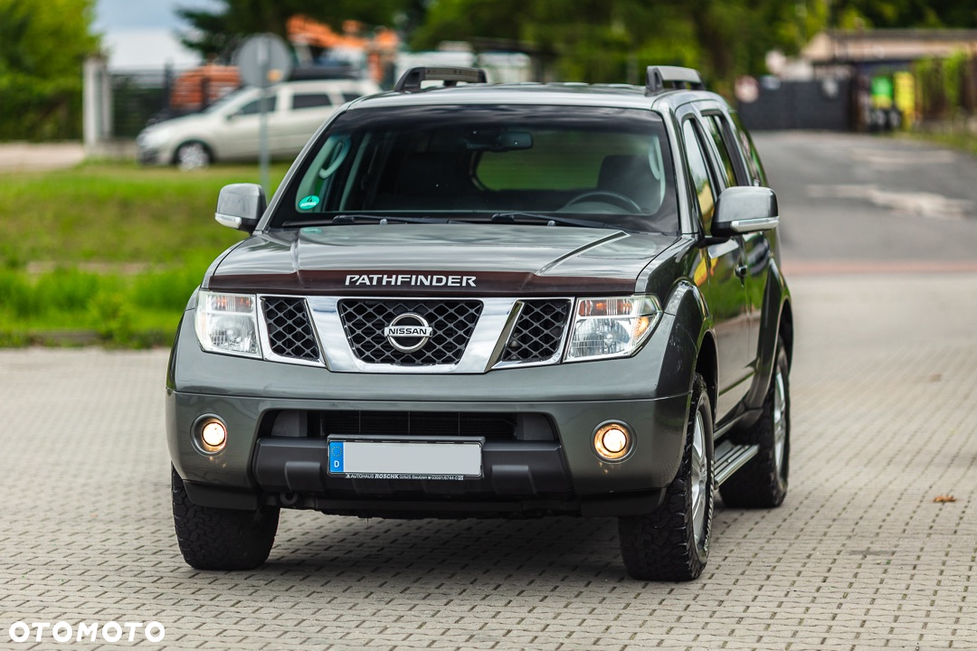 Nissan Pathfinder 2.5 D Platinum - 4