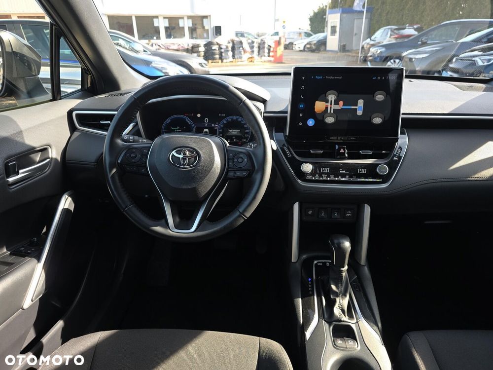 Toyota Corolla Cross - 10