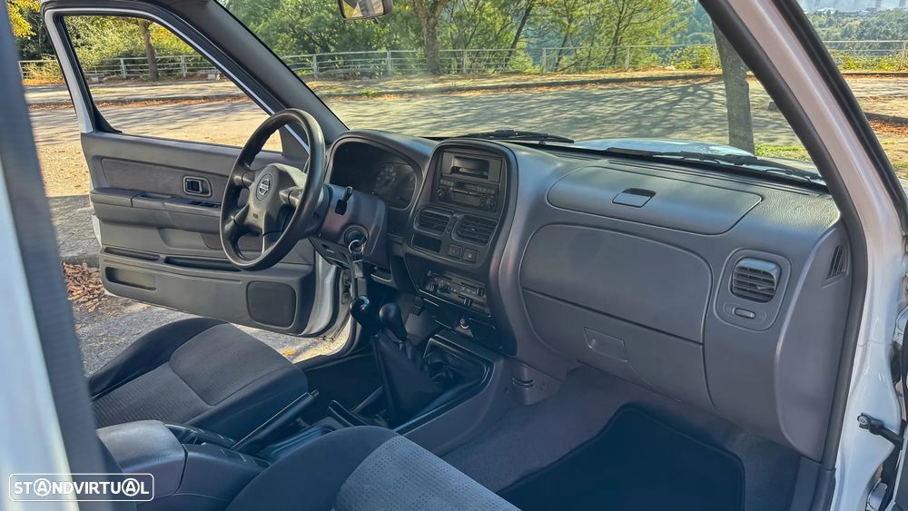 Nissan Pick Up 2.5 TD CD Navara - 61