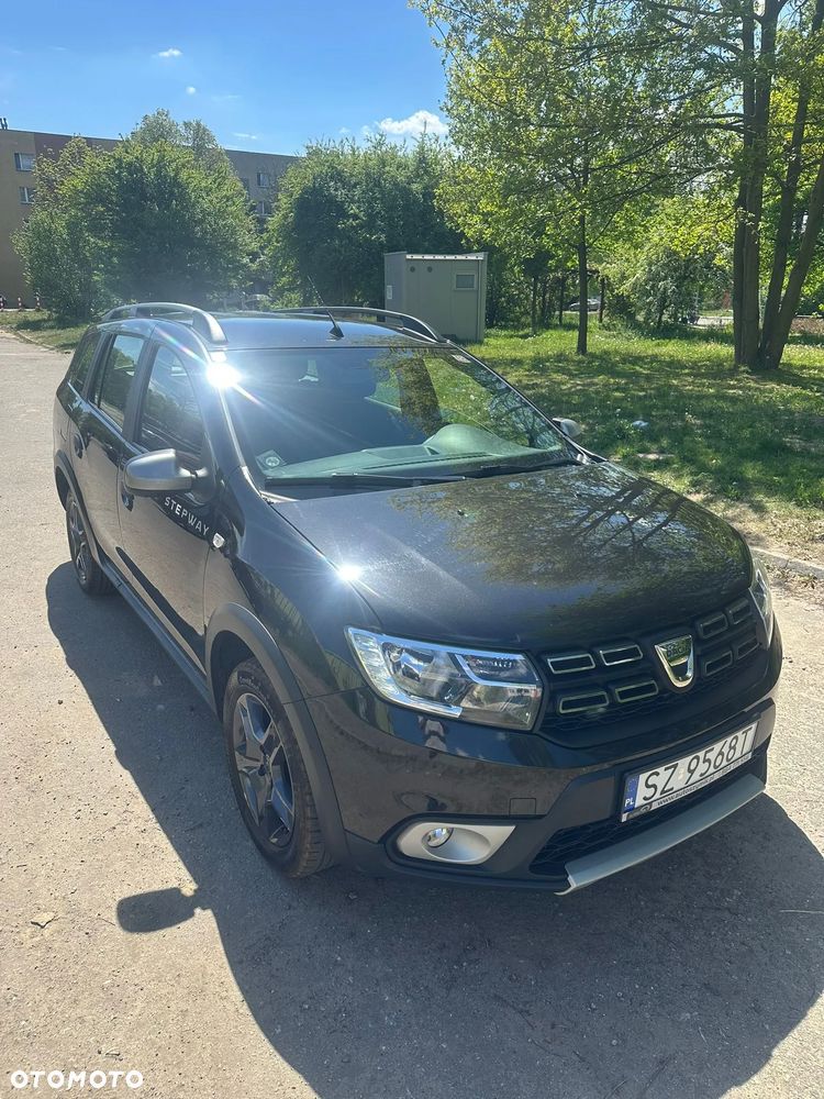 Dacia Logan TCe 90 S&S Stepway Celebration - 3