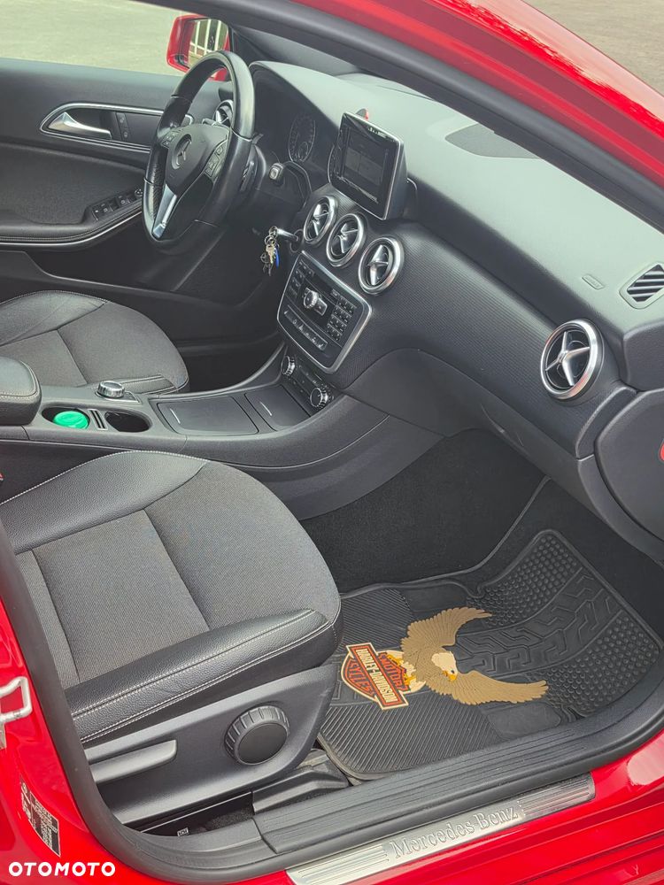 Mercedes-Benz Klasa A 180 d 7G-DCT AMG Line - 11