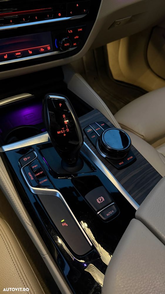 BMW Seria 5 540i xDrive Aut. Sport Line - 4