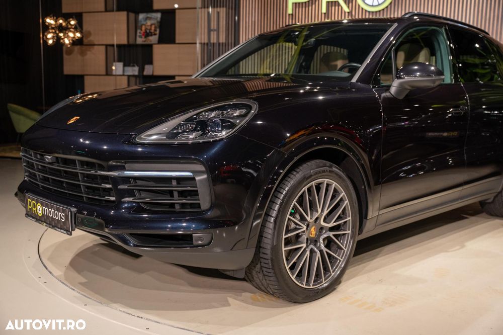 Porsche Cayenne - 5