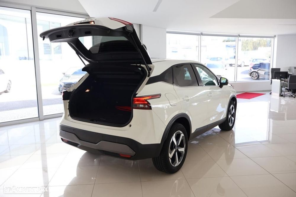 Nissan Qashqai 1.3 DIG-T N-Connecta Xtronic - 12