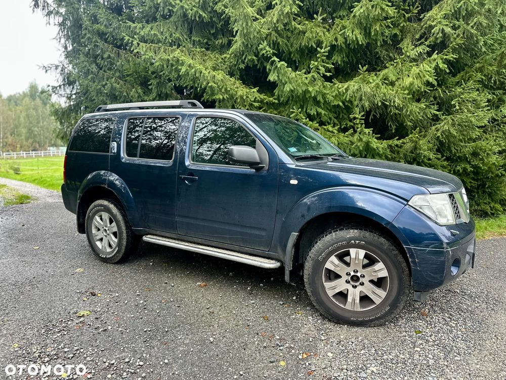 Nissan Pathfinder - 1