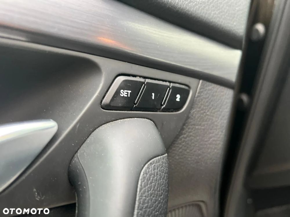 Hyundai i40 Kombi 1.7 CRDi DCT Trend - 12