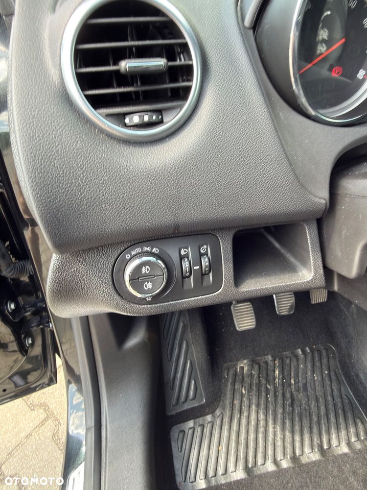 Opel Meriva 1.4 Innovation - 33