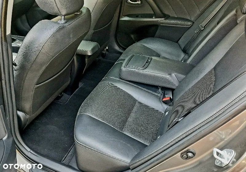 Toyota Avensis 2.0 D-4D Active Business - 16