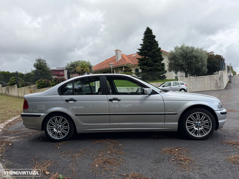 BMW 320 d - 4