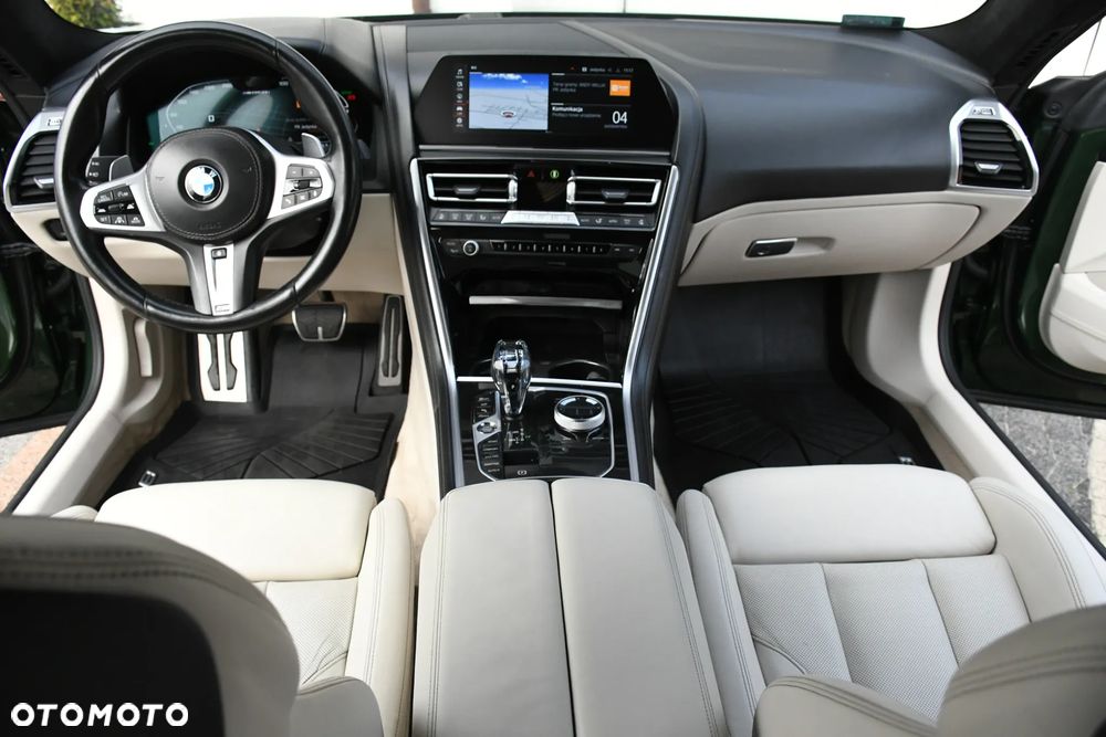 BMW Seria 8 M850i xDrive - 27