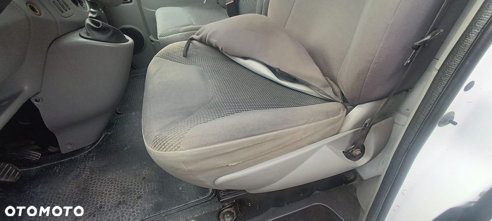 Opel Vivaro - 30