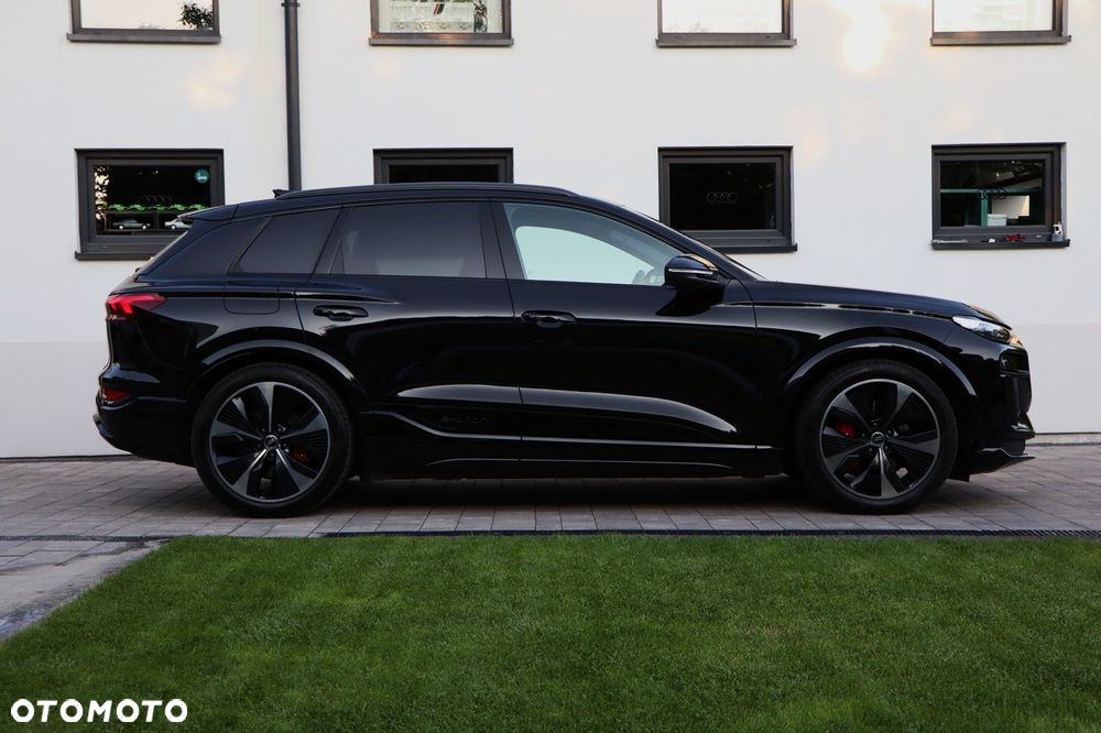 Audi SQ6 e-tron - 13